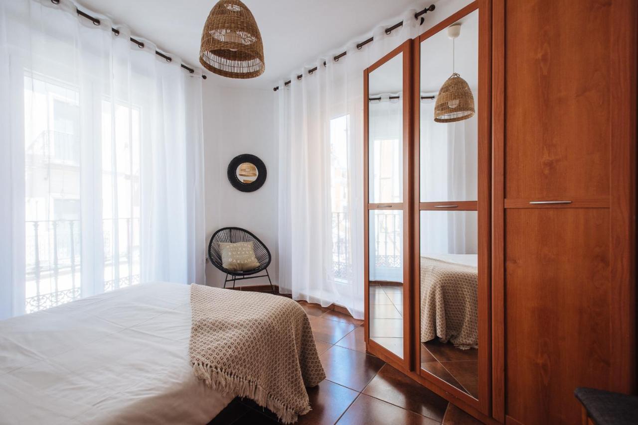 Homeyseville- Bright Apartment At Santa Cruz 6 Pax, Parking Optional Eksteriør billede