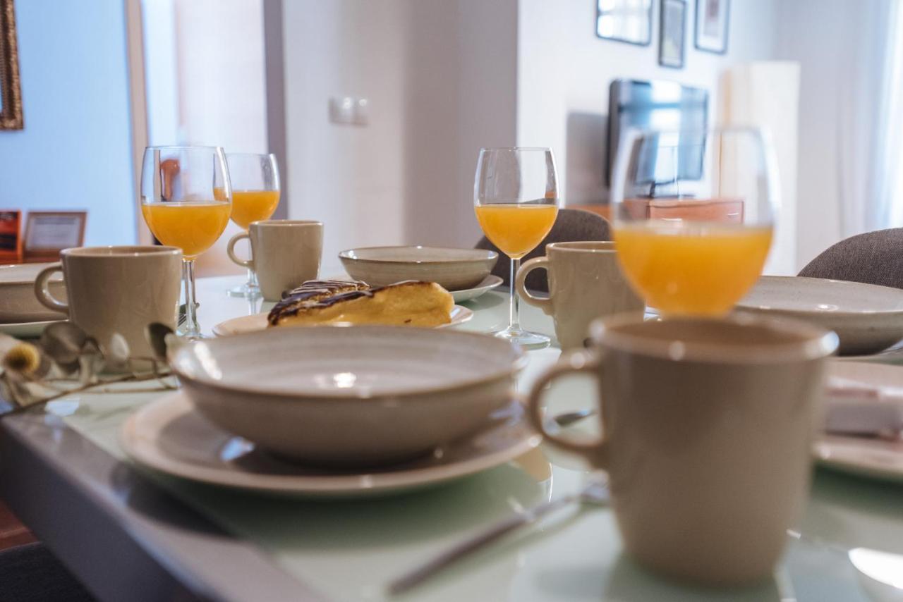 Homeyseville- Bright Apartment At Santa Cruz 6 Pax, Parking Optional Eksteriør billede