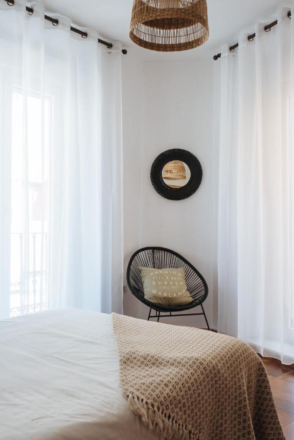 Homeyseville- Bright Apartment At Santa Cruz 6 Pax, Parking Optional Eksteriør billede